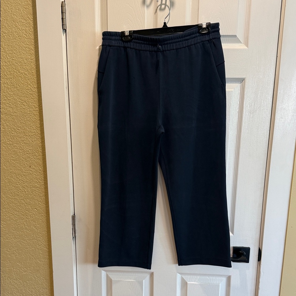 lululemon athletica Navy Cropped Pants